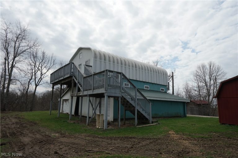 56835 Stephens Rd, Jacobsburg, OH - Photo 6