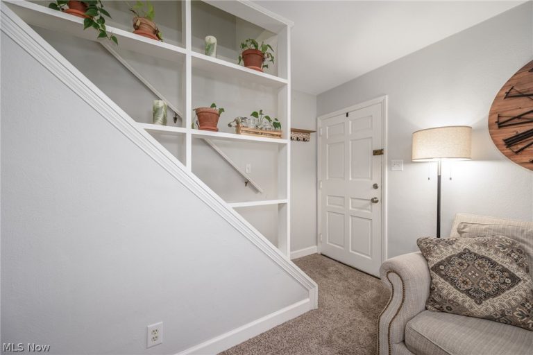 1266 Curtis Avenue, Cuyahoga Falls, OH - Photo 8