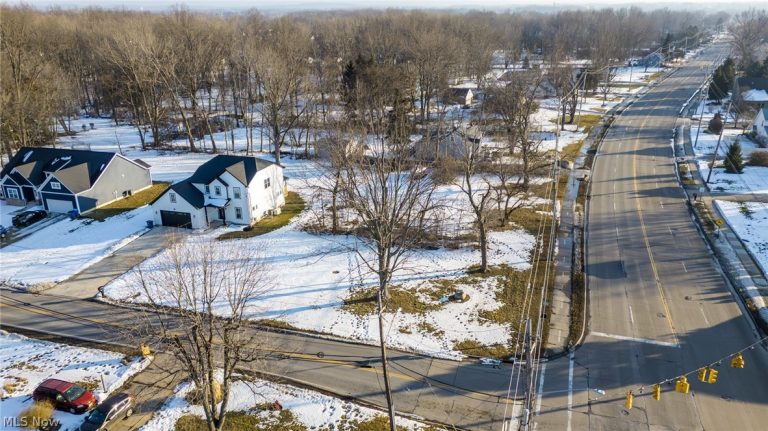 3 Adkins Road, Willoughby, OH - Photo 6