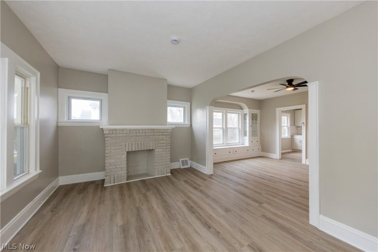 9711 Aetna Road, Cleveland, OH - Photo 4