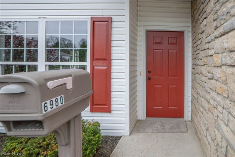 6980 Knight Avenue, Canton, OH - Photo 3