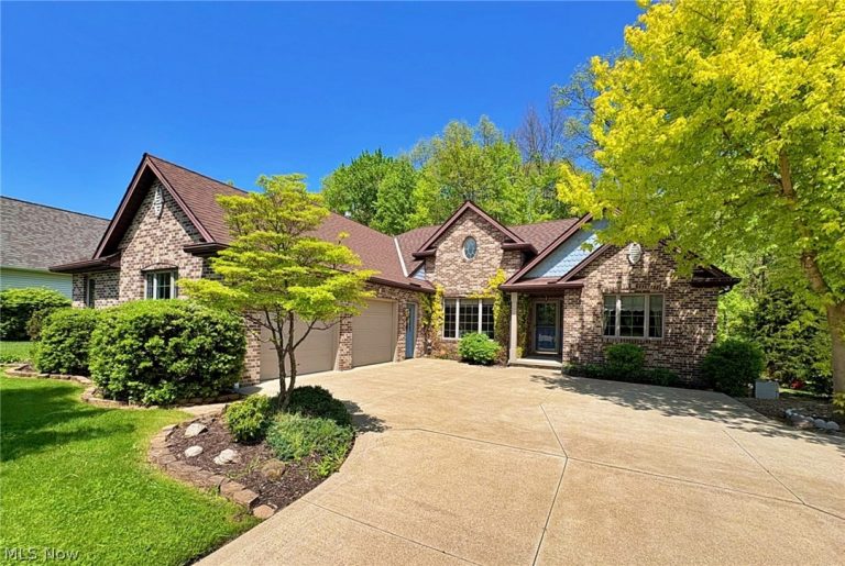 6340 Mallard Creek Run, Lorain, OH, 44053