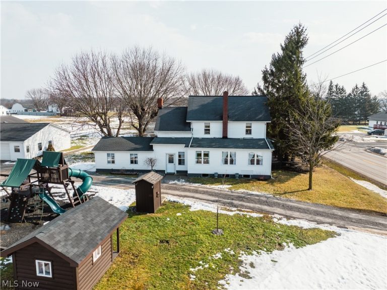 16352 and 16350 Nauvoo Rd, Middlefield, OH - Photo 2
