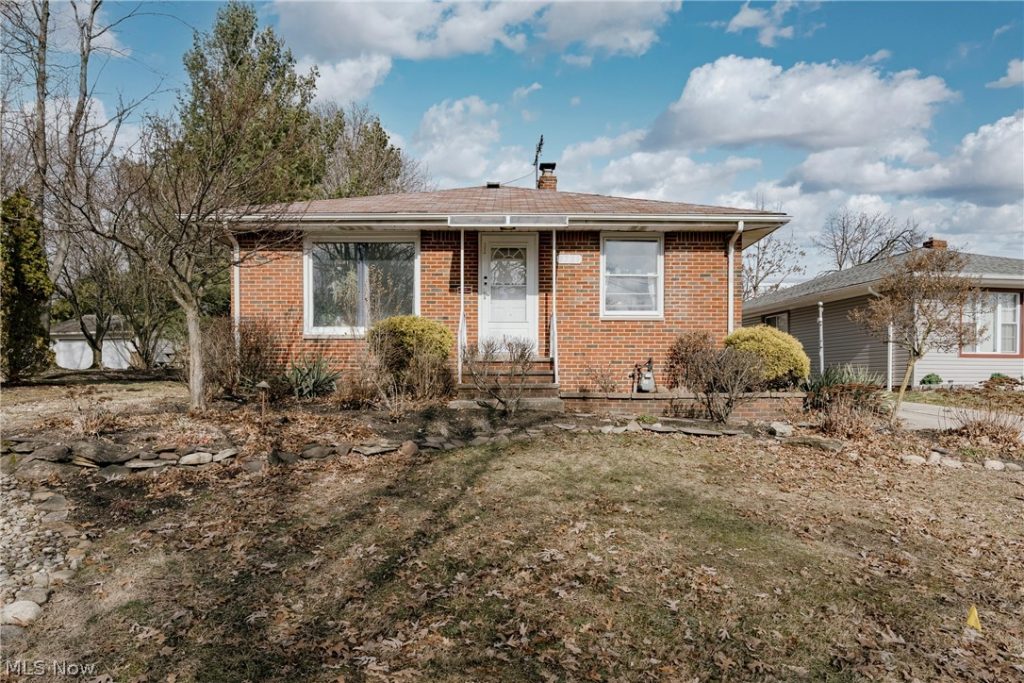 5731 Andover Boulevard, Garfield Heights, OH