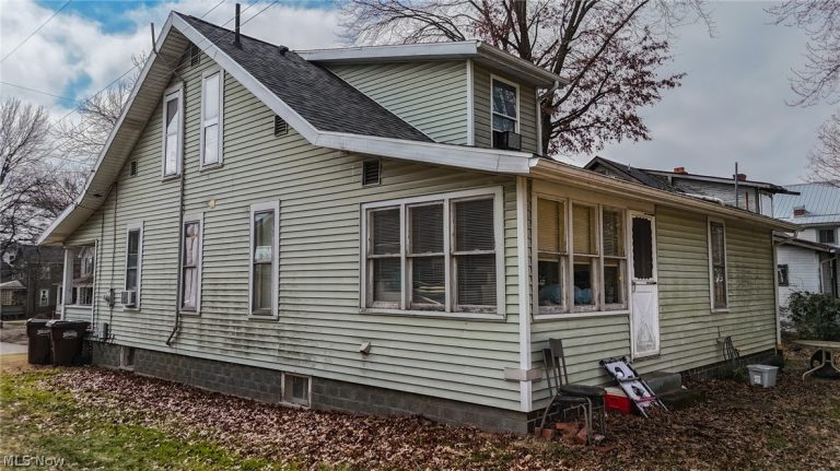 207 Kenwood Street, Marietta, OH - Photo 4