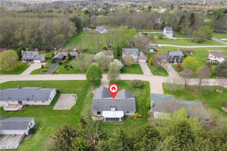 3757 Ramsey Drive, Uniontown, OH - Photo 3
