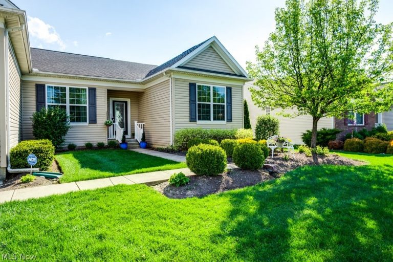 38475 Kingsbury Drive, North Ridgeville, OH - Photo 3