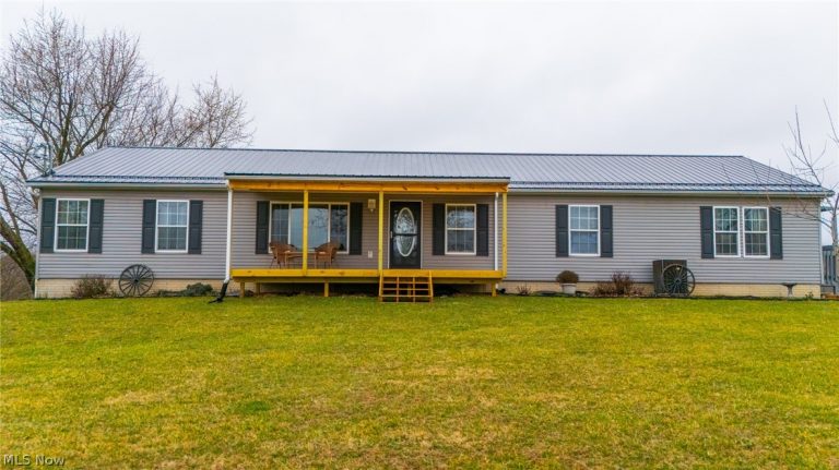 41152 Black Oak Road, Flushing, OH - Photo 2