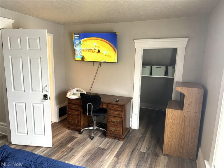 481 Sherman Street, Akron, OH - Photo 6