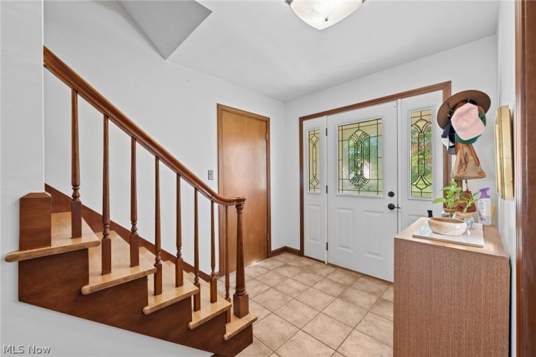 3020 Thunderbird Drive, Poland, OH - Photo 8