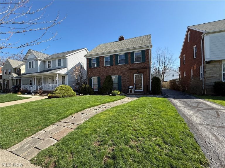 131 200th Street, Euclid, OH - Photo 2