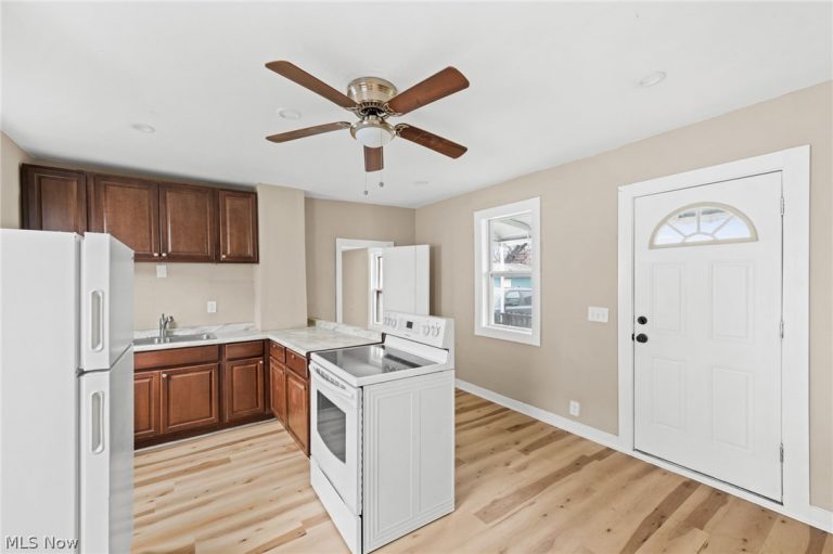 7604 Dudley Avenue, Cleveland, OH - Photo 8