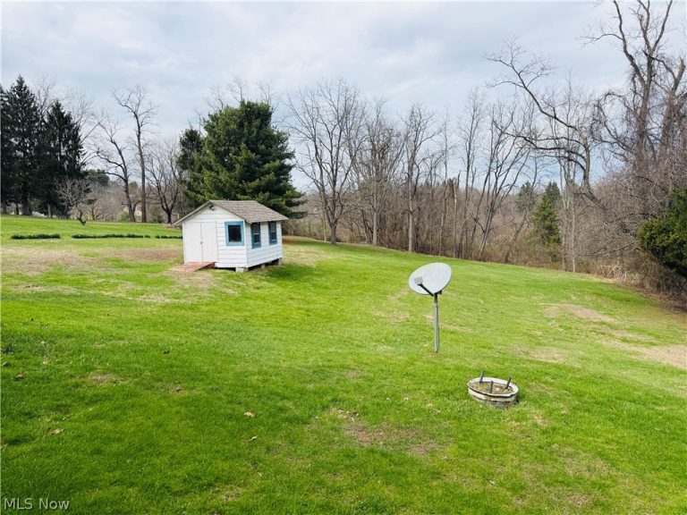 668 Springview Road, East Liverpool, OH - Photo 5