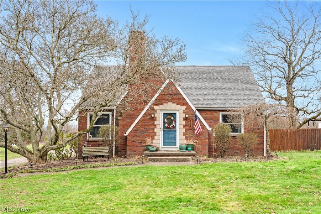 754 Fairfield Avenue, Columbiana, OH
