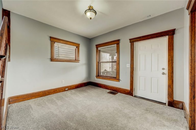 4432 Pearl Road, Cleveland, OH - Photo 5