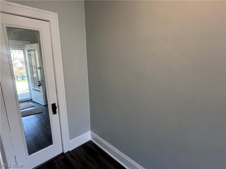 3342 Desota Avenue #1, Cleveland Heights, OH - Photo 4