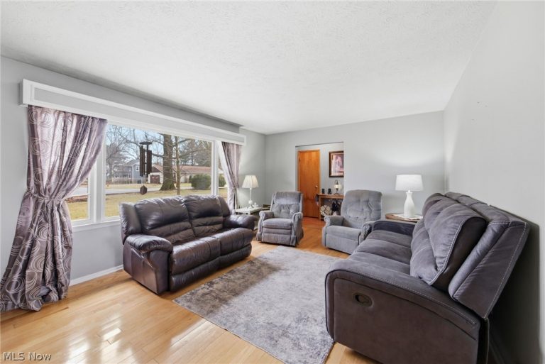 3287 Broadhaven Avenue, Massillon, OH - Photo 3