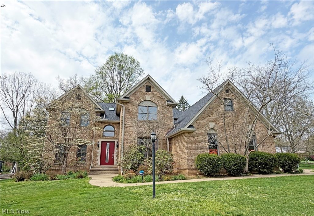 2683 Radford Street, North Canton, OH