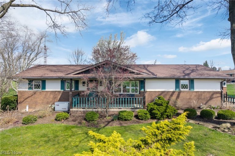 7451 Hahn Street, Louisville, OH - Photo 3