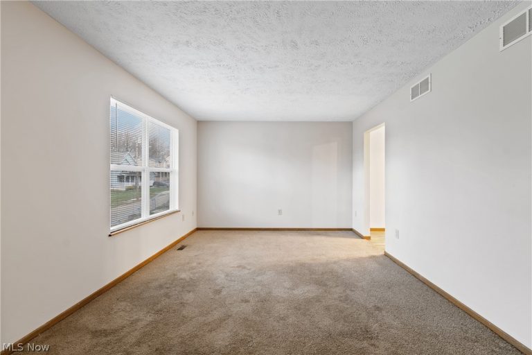 103 Crosier Street, Akron, OH - Photo 4