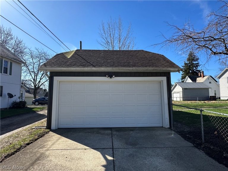 403 Park Street, Willard, OH - Photo 5