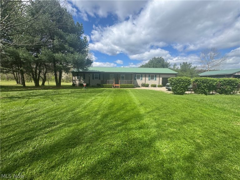 8285 Old River Rd, Philo, OH - Photo 2