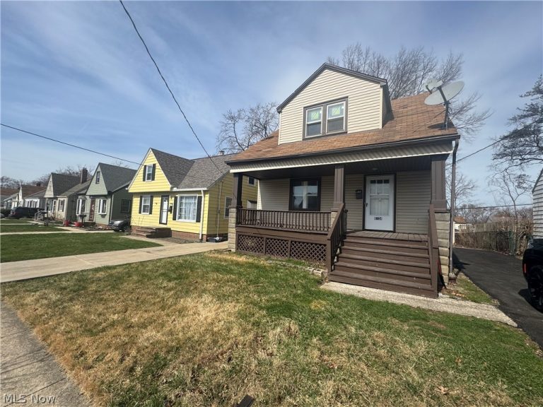 6104 Northcliff Avenue, Brooklyn, OH - Photo 3