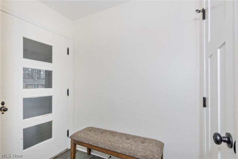 16237 Forest Hills Boulevard, Cleveland Heights, OH - Photo 4