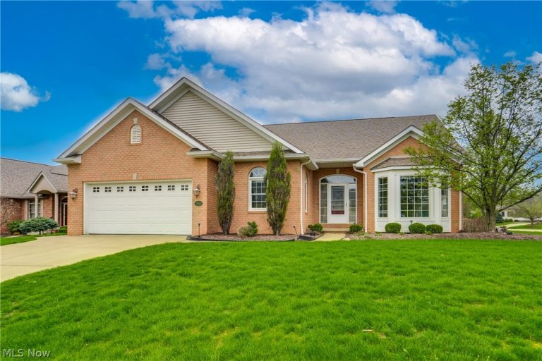 2222 Burberry Street, North Canton, OH - Photo 3