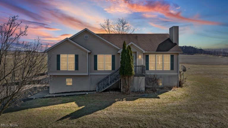 10240 Manor Road, Minerva, OH, 44657