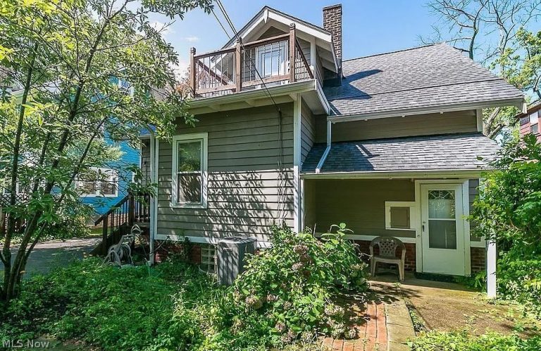 2593 Canterbury Road, Cleveland Heights, OH - Photo 6