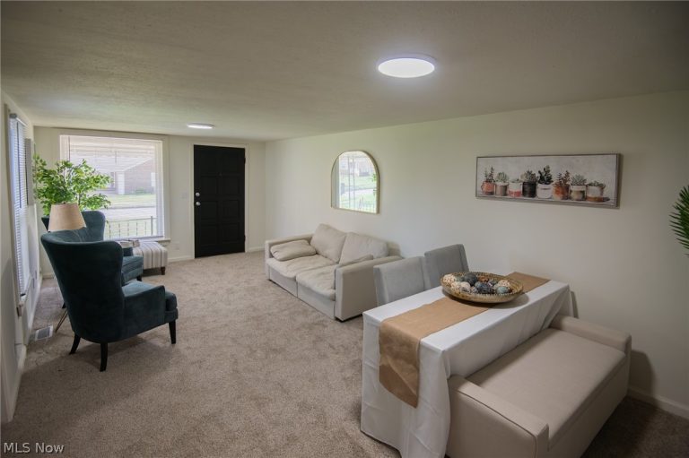 1528 Stepney Street, Niles, OH - Photo 5