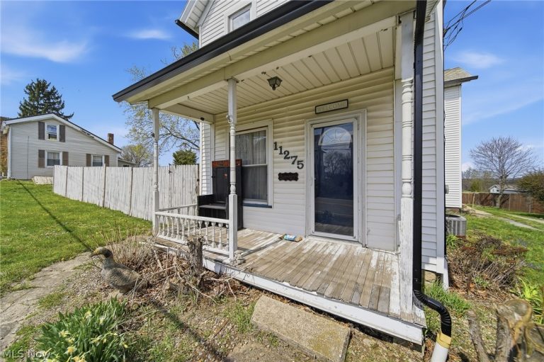 11275 Orrville Street, Massillon, OH - Photo 2