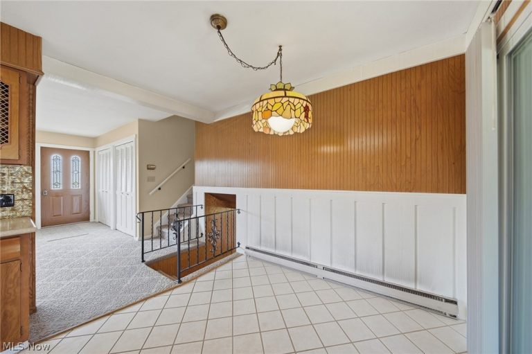 5625 Strausser Street, North Canton, OH - Photo 4