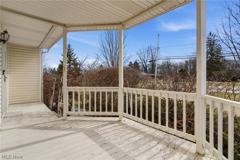 25684 Tryon Road, Oakwood Village, OH - Photo 6