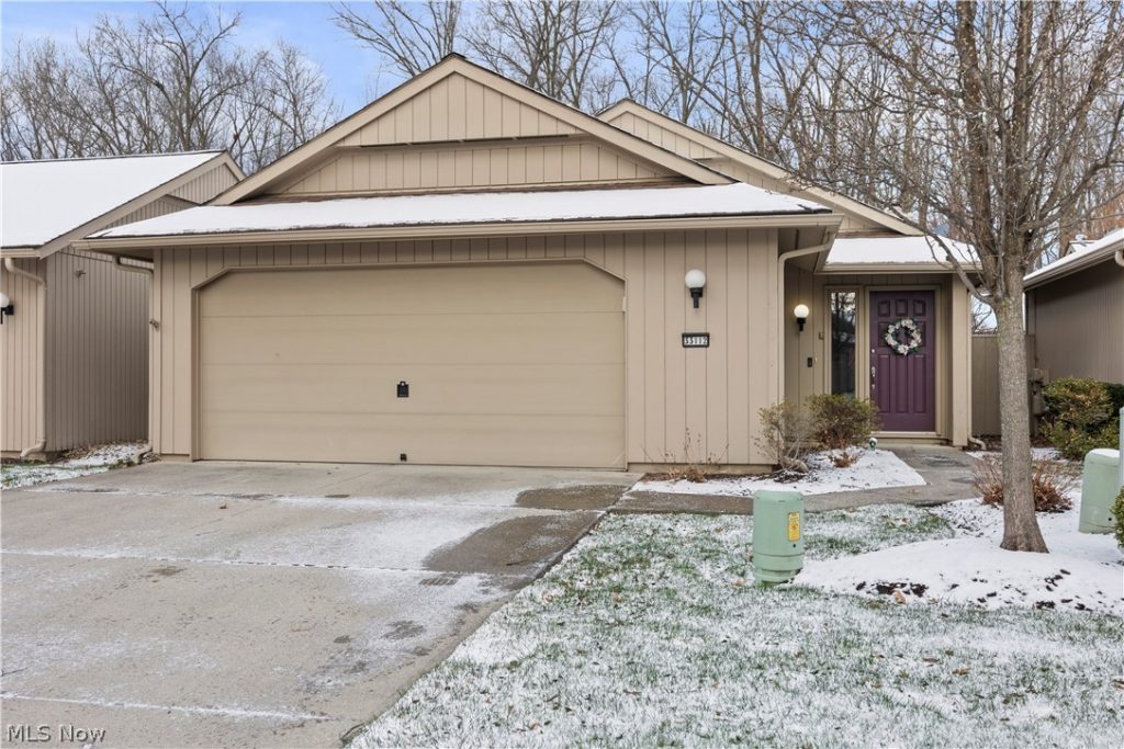 33112 Cedar Branch Circle, North Ridgeville, OH
