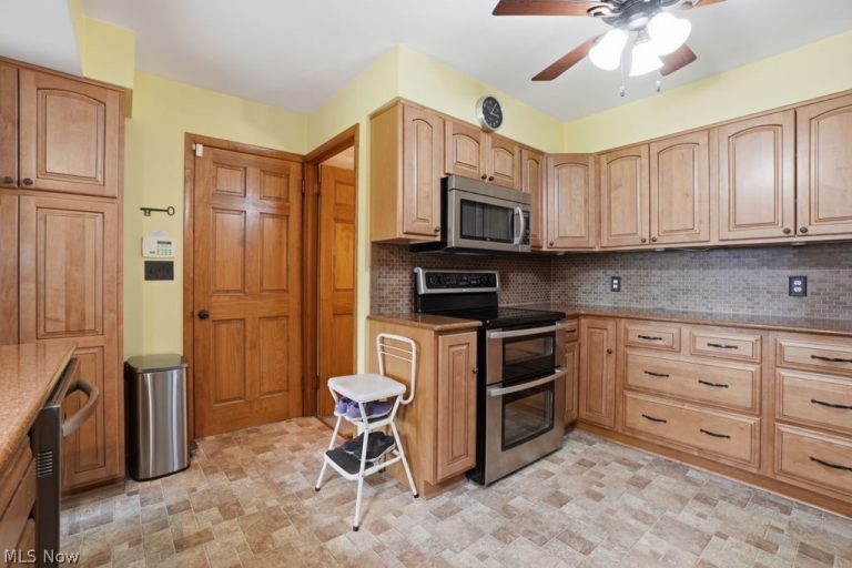 3211 Ridgewood Avenue, Ashtabula, OH - Photo 6