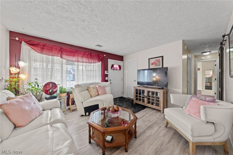 2317 40th Street, Canton, OH - Photo 5