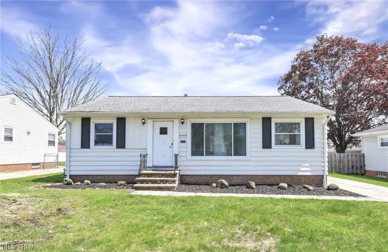 6469 Anita Drive, Parma Heights, OH, 44130