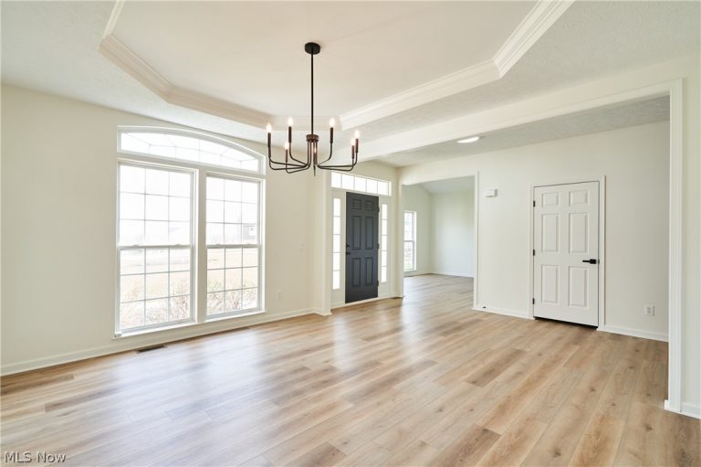 526 Paolo Circle, Canton, OH - Photo 6