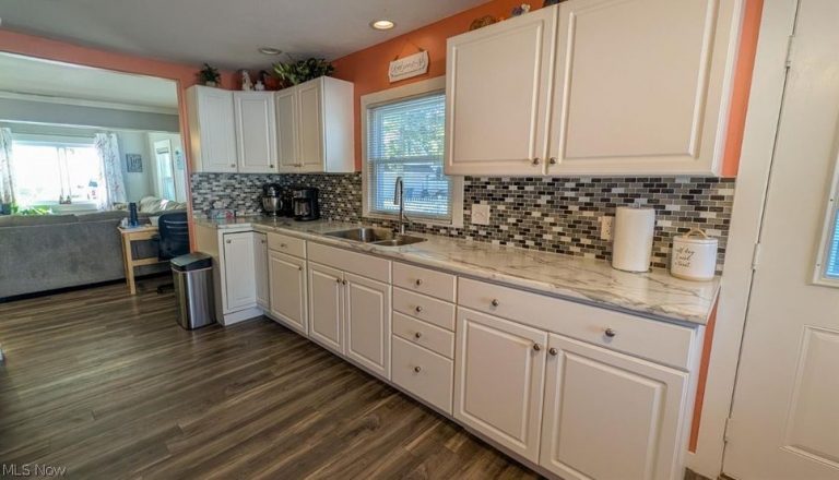 41 Poplar Street, Huron, OH - Photo 3