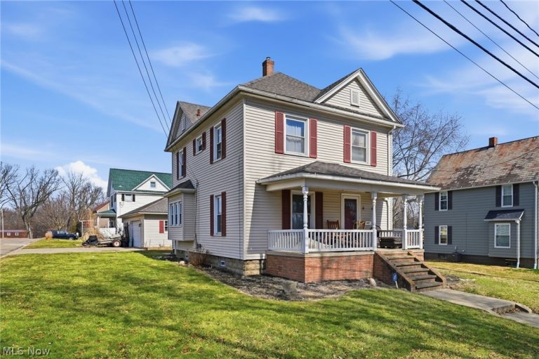 207 Harmon Avenue, Brewster, OH - Photo 3