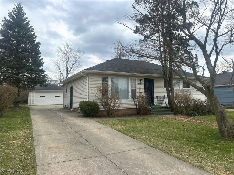 4507 Frontenac Drive, Warrensville Heights, OH, 44128
