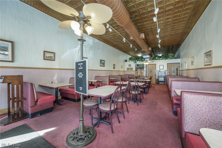 314 Pioneer Street, Akron, OH - Photo 6