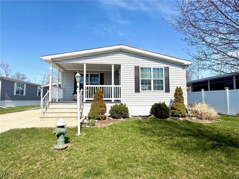 362 Pin Oak Circle, Elyria, OH, 44035