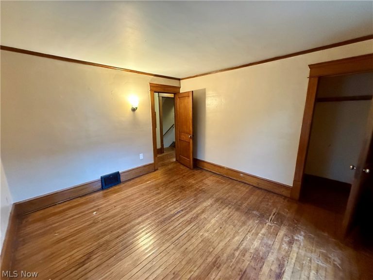 707 Hazel Street, Akron, OH - Photo 5