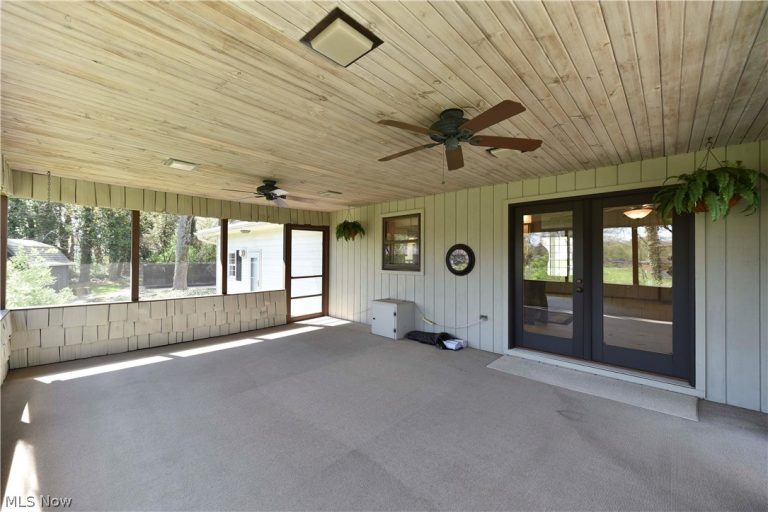 13530 Amodio Avenue, Uniontown, OH - Photo 5