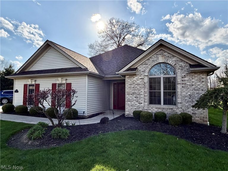 22 Walker Circle, Girard, OH, 44420