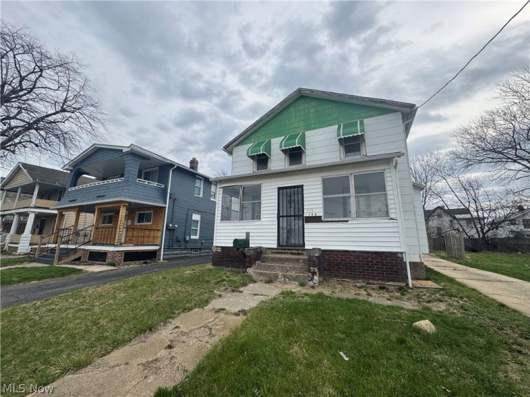 433 156th Street, Cleveland, OH - Photo 2