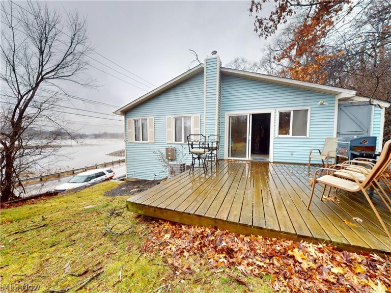 173 Portage Lakes Drive, Akron, OH - Photo 2